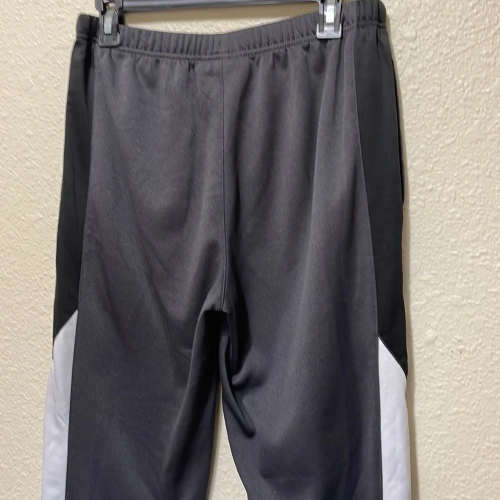 Holloway Men’s Black And White Sweats/ Joggers. Very Good Condition. Size M. - Picture 5 of 10